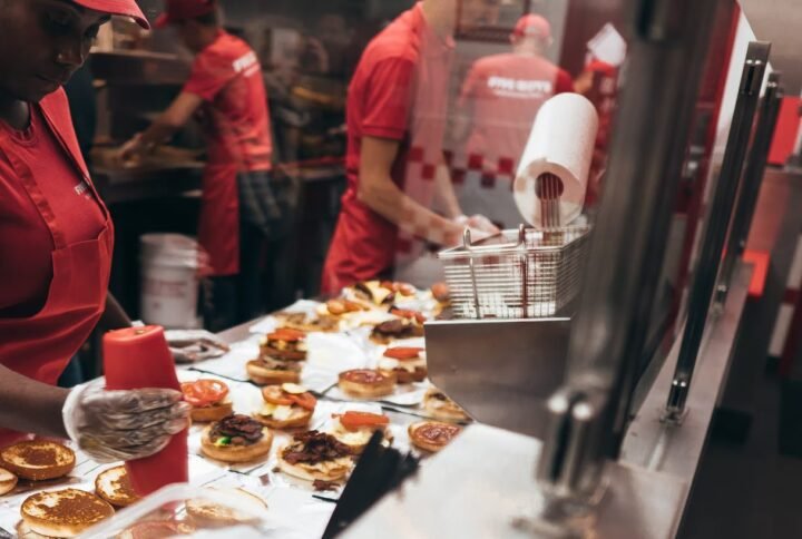 How to Choose the Right Sectional Sofa